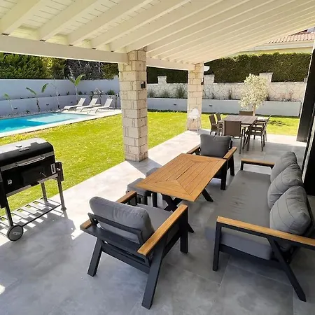Hotel Sakin Ve Huzurlu Bir Tatil Icin…