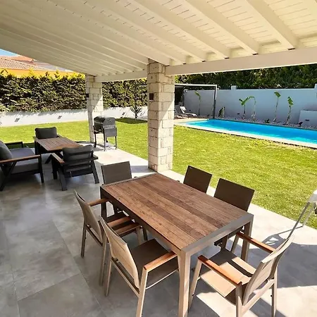 Sakin Ve Huzurlu Bir Tatil Icin… Cesme